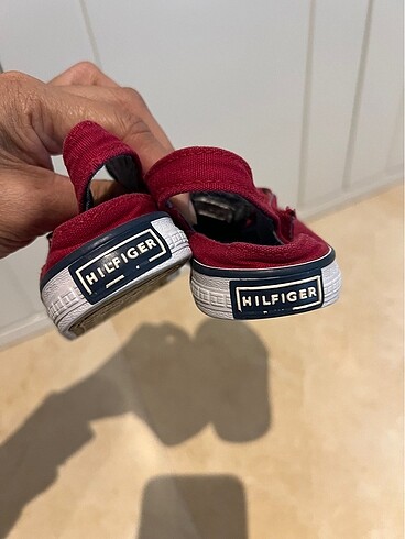27 Beden bordo Renk Original Tommy Hilfiger Sandalet çocuk