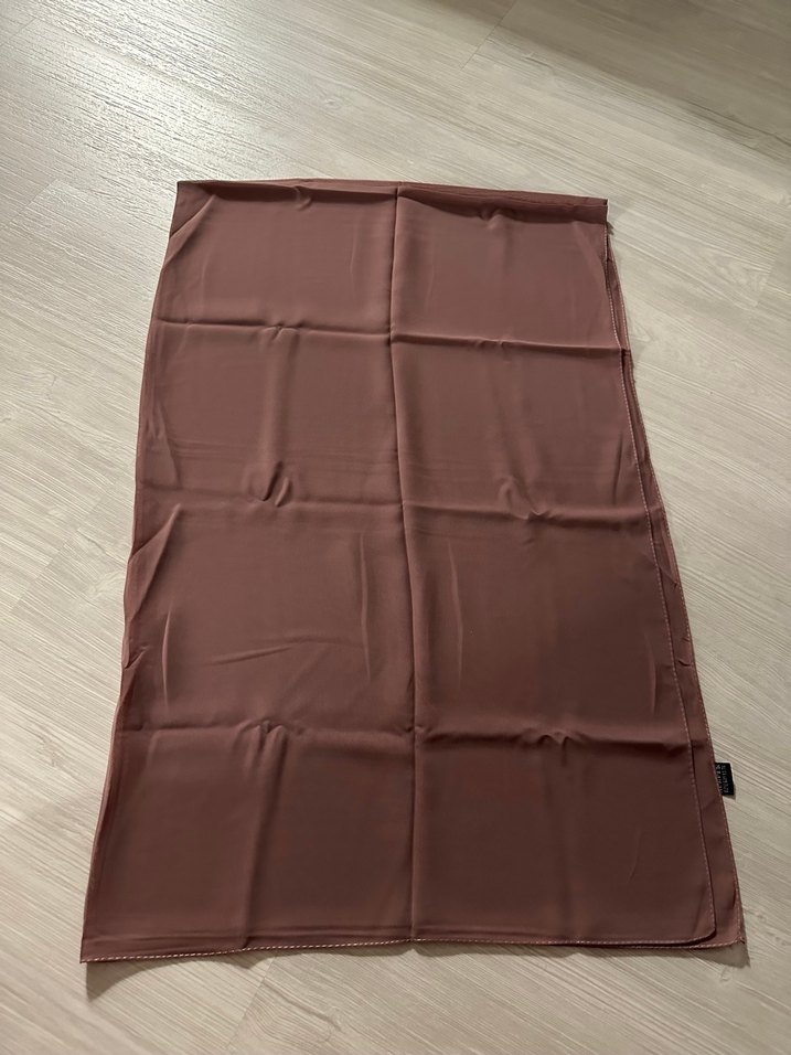 Kadın Bej Dökümlü  Kumaş Şal - Görsel 2