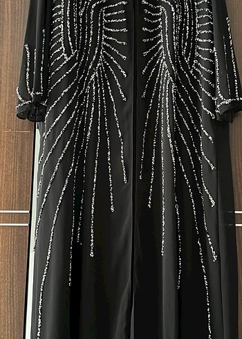 İşlemeli Siyah Uzun Kollu Uzun Elbise - Görsel 2