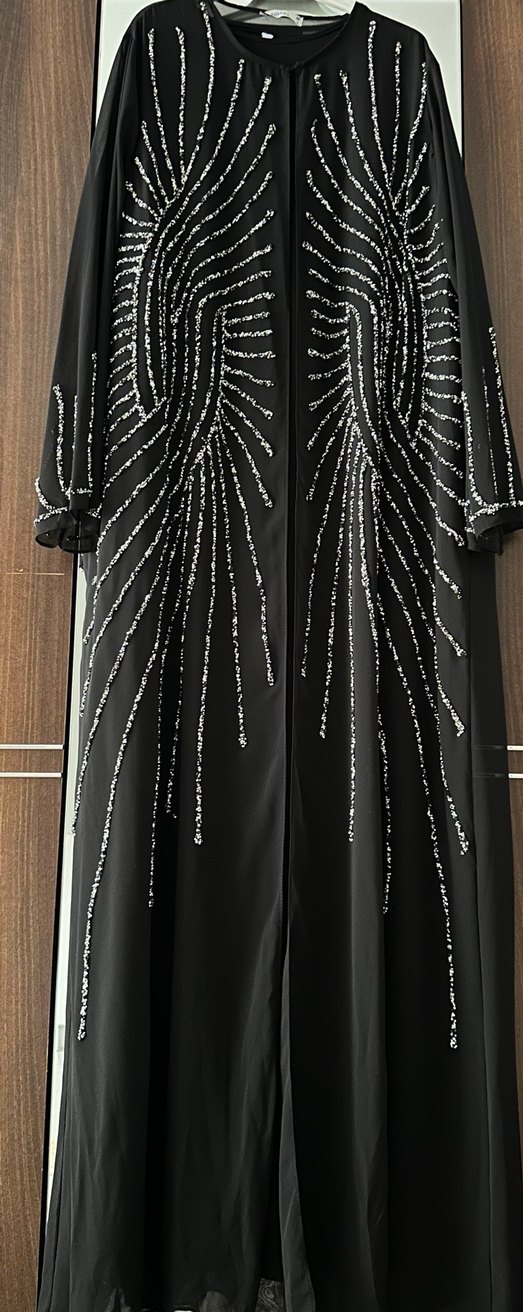 İşlemeli Siyah Uzun Kollu Uzun Elbise - Görsel 2