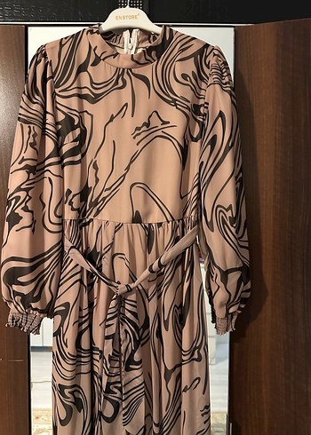 Bağcıklı Uzun Batik Desenli Kadın Elbise - Görsel 2