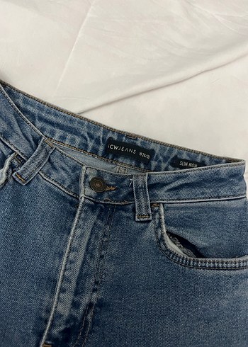 Kadın Mavi Rahat Kesim Midi Kot Pantolon - Görsel 2