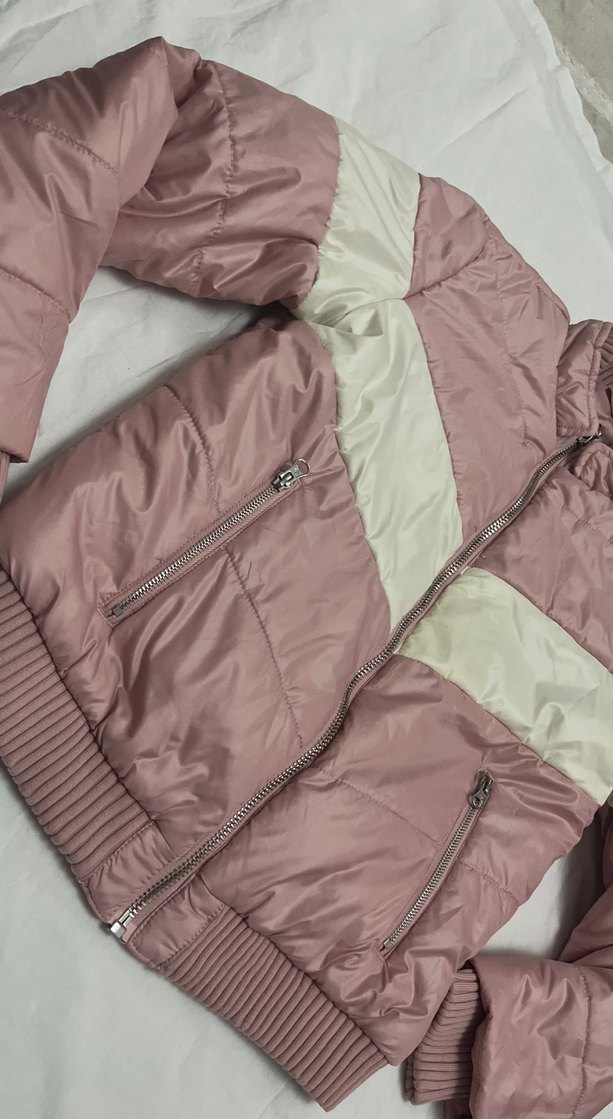 Pembe Yüksek Yakalı Kadın Mont - Görsel 3