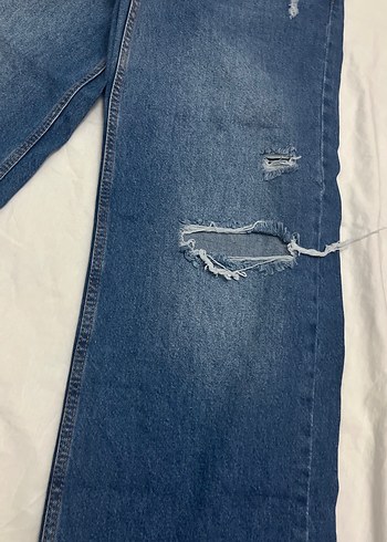 Yırtık Detaylı Mavi Kadın Kot Pantolon - Görsel 2