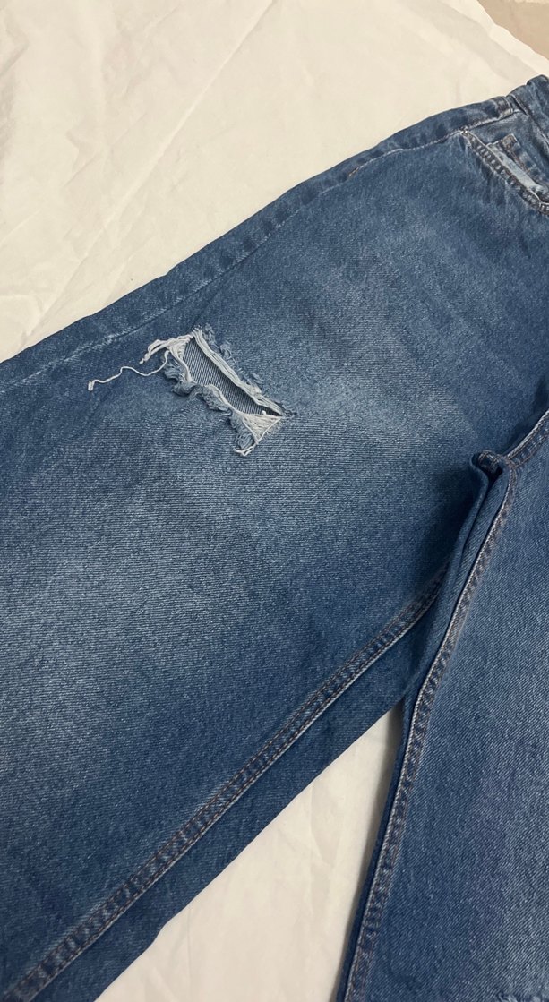 Yırtık Detaylı Mavi Kadın Kot Pantolon - Görsel 3