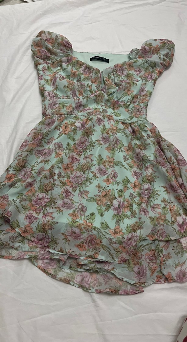 Çiçek Desenli V Yakalı Midi Elbise - Görsel 3