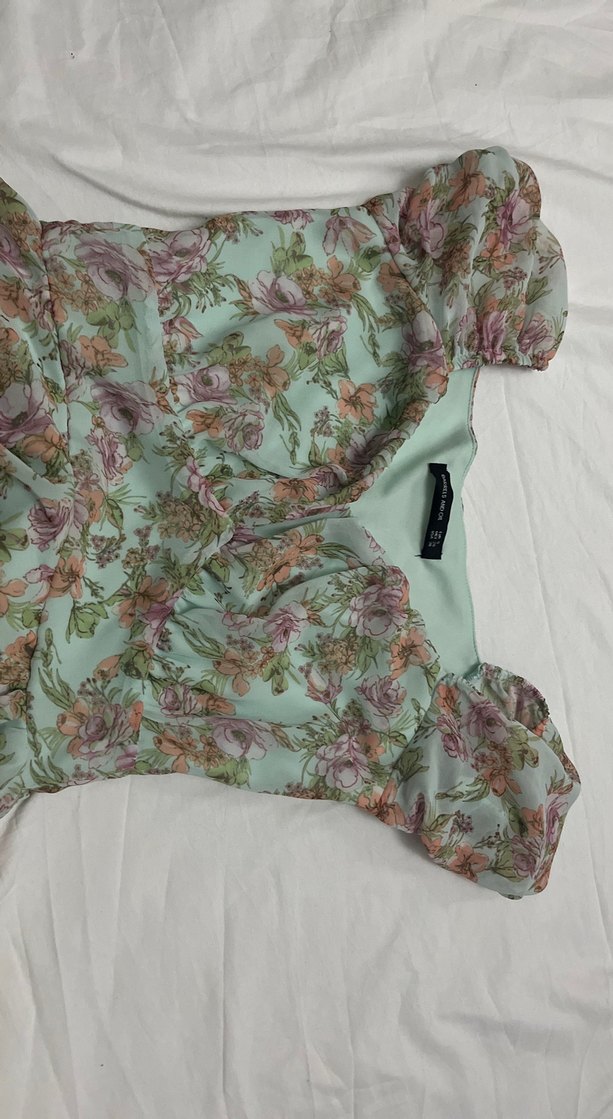 Çiçek Desenli V Yakalı Midi Elbise - Görsel 5