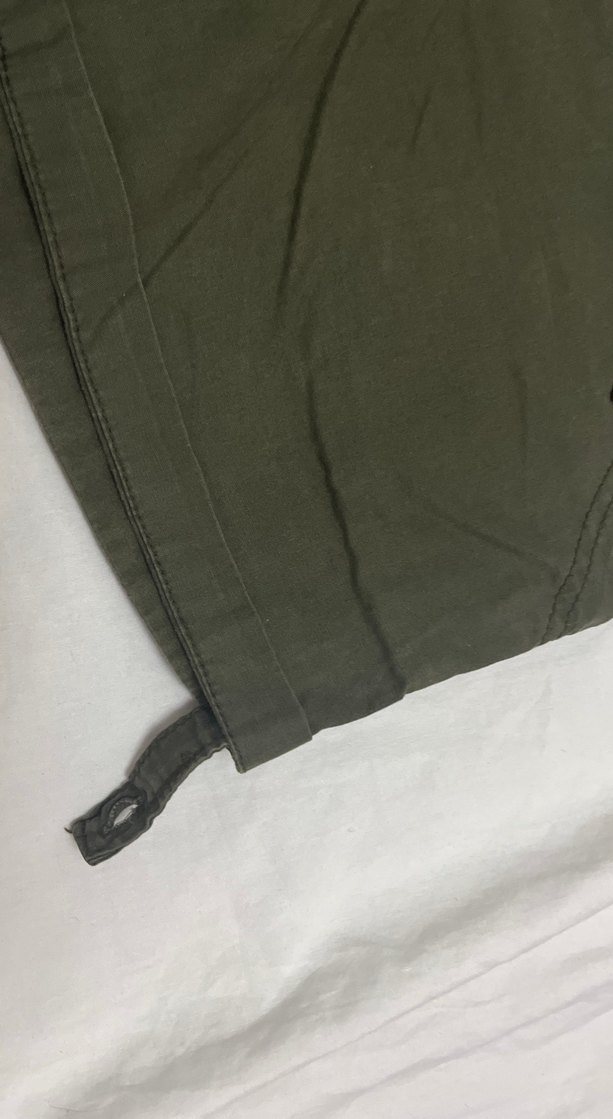 Düğmeli Haki Kamuflaj Mini Şort - Görsel 3