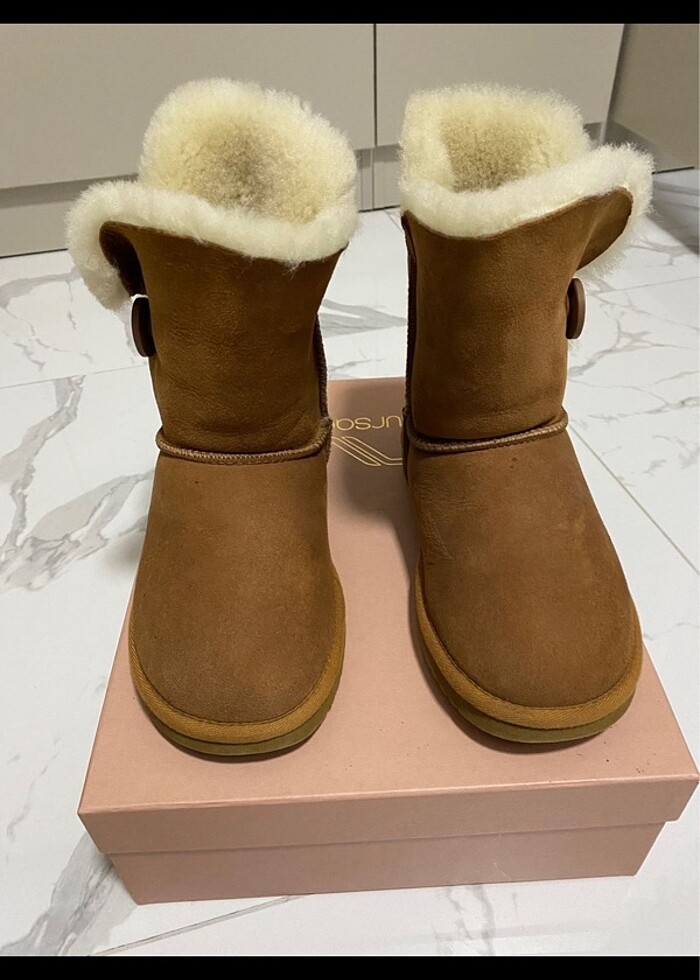 Hakiki deri Pegia bot - Görsel 2