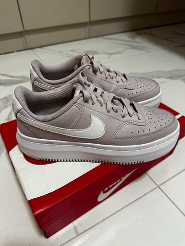 39 Beden pembe Renk Nike orijinal ayakkabı