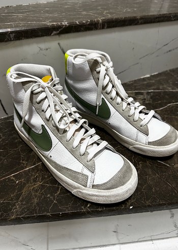 Beyaz Gri Bağcıklı Stiletto Topuklu Spor Ayakkabı