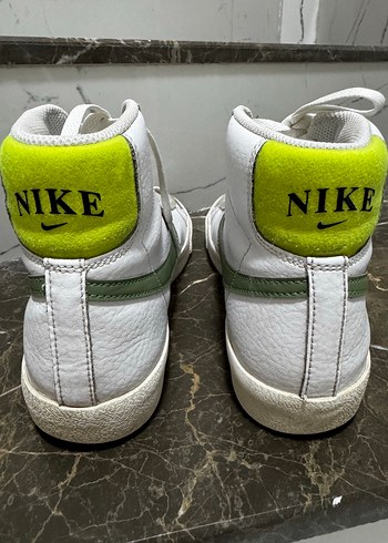 Nike Beyaz Gri Bağcıklı Stiletto Topuklu Spor Ayakkabı