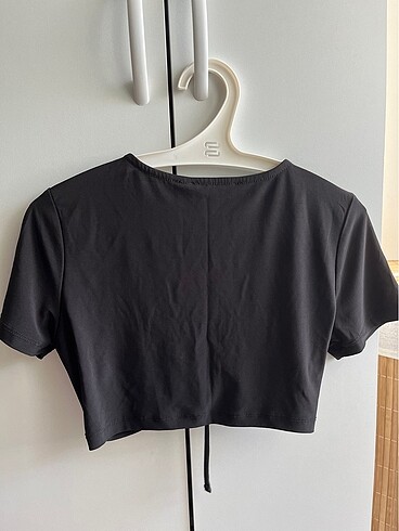 xs Beden Önü dekolte crop top