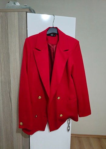 Kırmızı Düğmeli Kadın Blazer Ceket