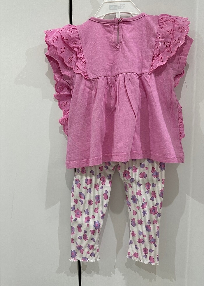 LCW kısa kollu tişört ve tayt takımı - Görsel 4