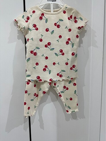 LC Waikiki Lcw 6-9 ay kız bebek kısa kollu takım