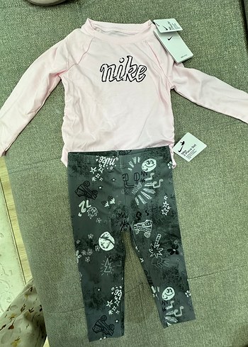 Nike kız çocuk takımı - Görsel 3