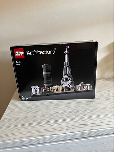 LEGO PARİS 21044