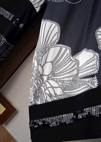 Bohem Siyah Beyaz Uzun Gece Elbisesi - Görsel 4