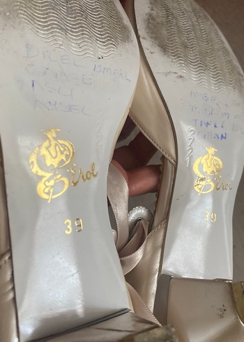 Beyaz İpek Görünümlü Dolgu Topuklu Kadın Ayakkabı - Görsel 4