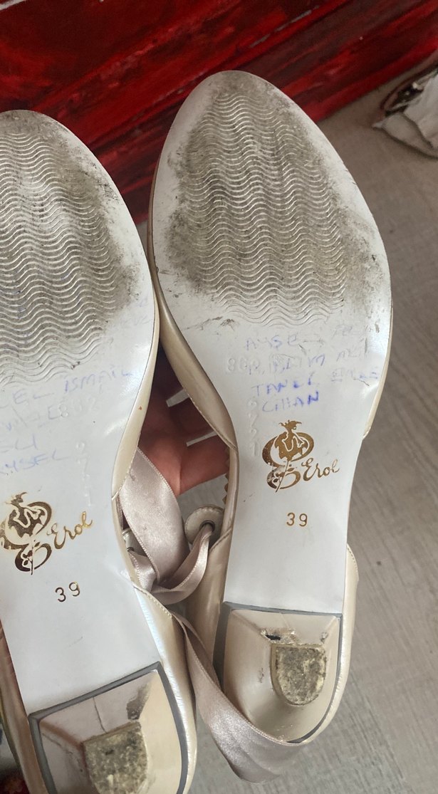 Beyaz İpek Görünümlü Dolgu Topuklu Kadın Ayakkabı - Görsel 3