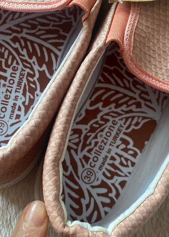 Pembe Yılan Desenli Kadın Spor Ayakkabı - Görsel 5