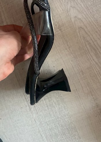 Klasik Siyah Topuklu Kadın Akşam Ayakkabısı - Görsel 3
