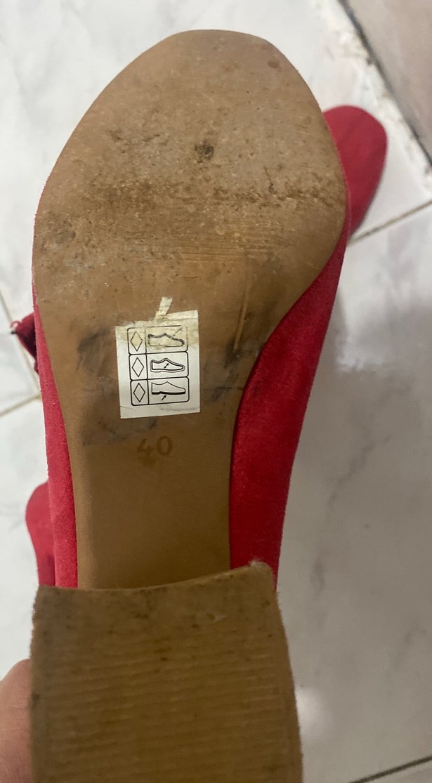 Kırmızı Süet Tokalı Kadın Bot - Görsel 4