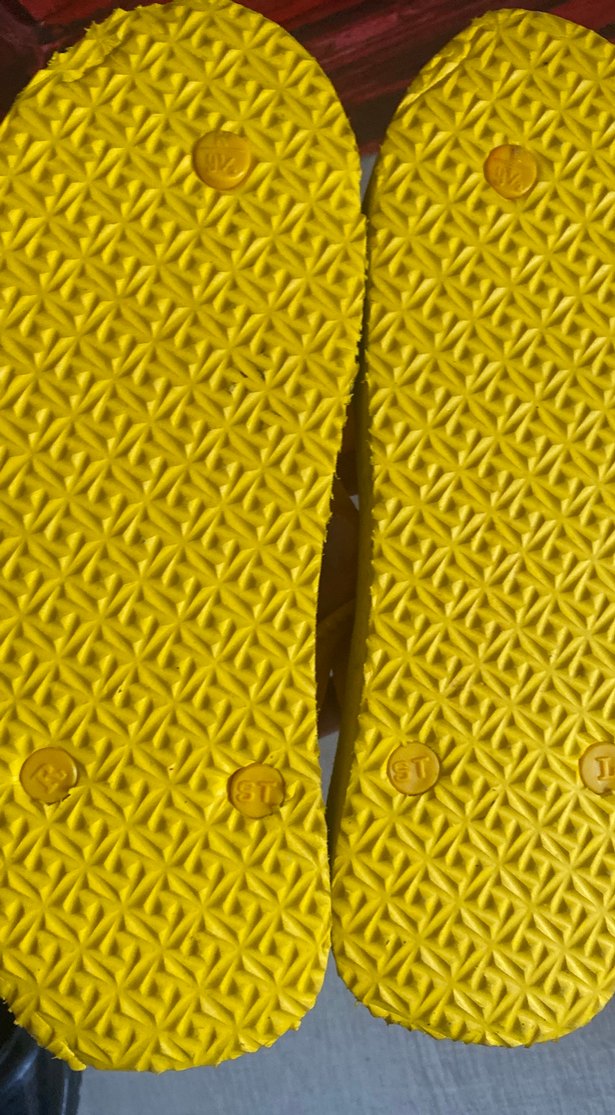 Sarı parmak arası terlik - Görsel 2