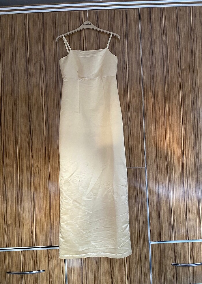 Saten sarı gece elbisesi - Görsel 2