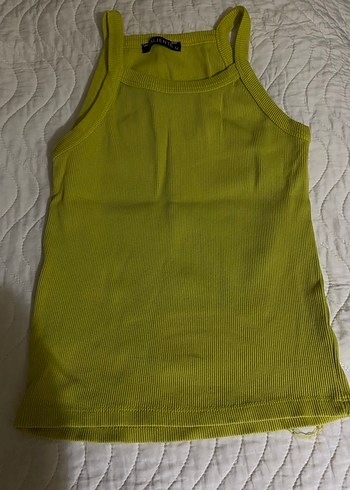 Kadın Sarı Yüksek Yakalı Kolsuz Atlet - Görsel 2