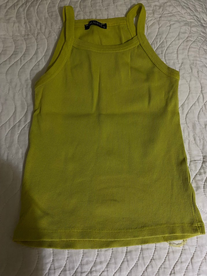 Kadın Sarı Yüksek Yakalı Kolsuz Atlet - Görsel 2