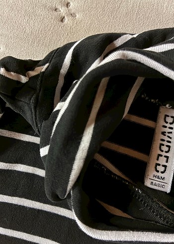 Siyah Çizgili Balıkçı Yaka Triko - Görsel 3