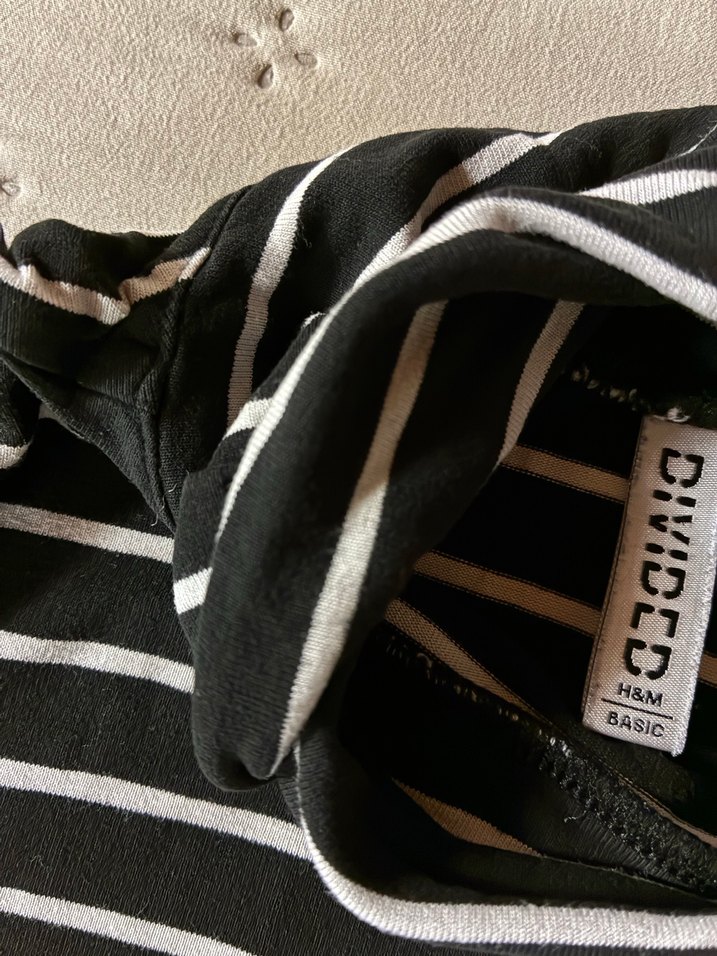 Siyah Çizgili Balıkçı Yaka Triko - Görsel 3