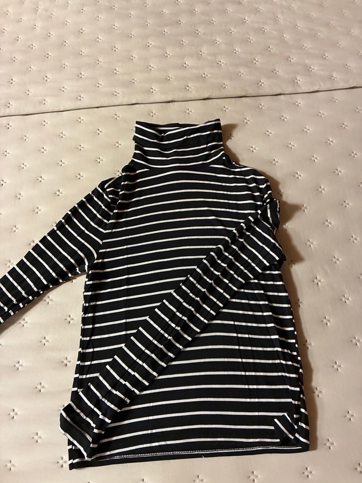Siyah Çizgili Balıkçı Yaka Triko - Görsel 4