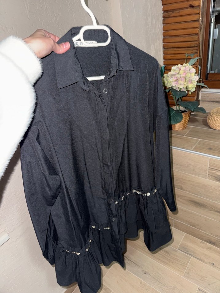 Uzun Kollu Siyah gömlek Fırfırlı - Görsel 3
