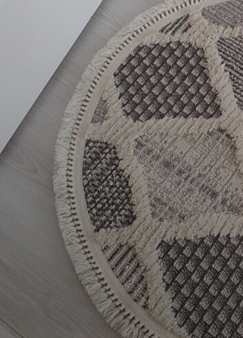 Diğer Cool halı 80×80 sıfır ürün 