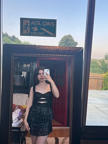 Parıltılı özel gün elbisesi