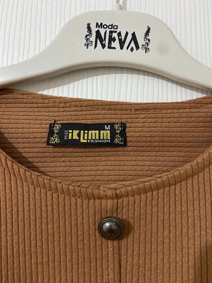 Kahverengi Uzun Kollu Kız Bluzu - Görsel 3