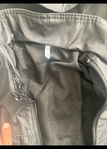 Siyah Erkek Mont
Özel güvenlik montu - Görsel 3