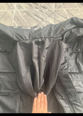 Siyah Erkek Mont
Özel güvenlik montu - Görsel 4