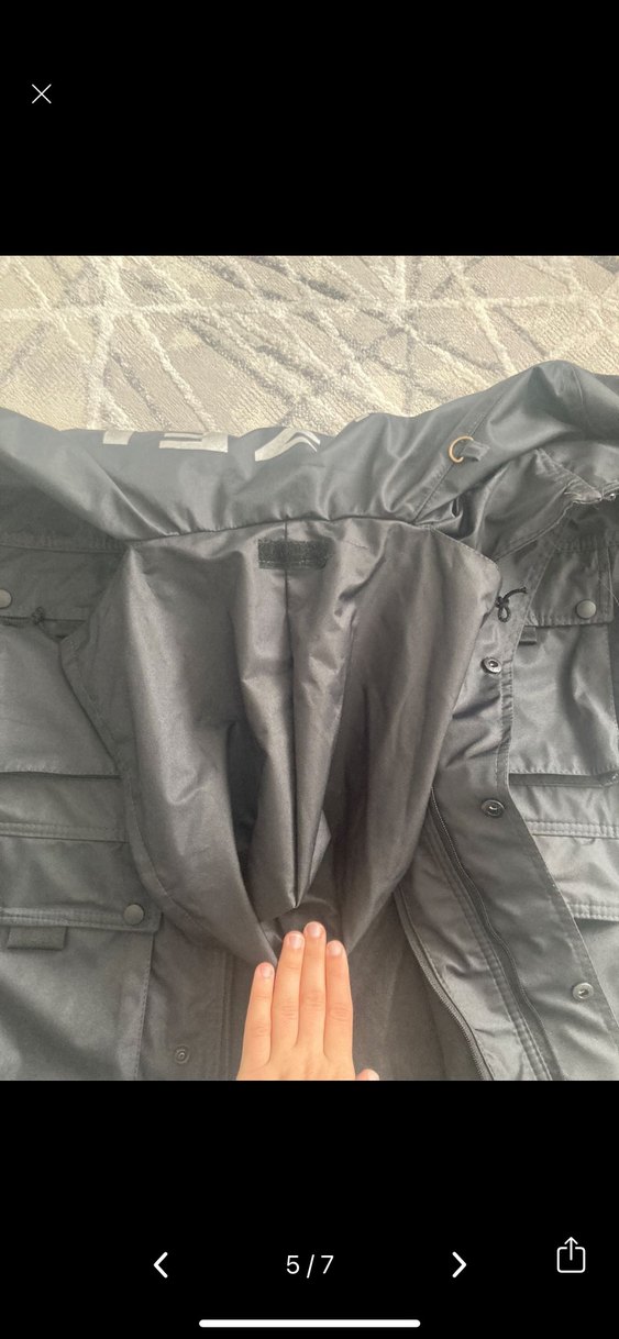 Siyah Erkek Mont
Özel güvenlik montu - Görsel 4