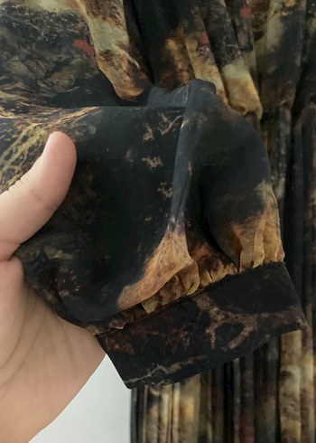 Kahverengi Piliseli Uzun Bağlama Desenli tesettür Elbise - Görsel 5