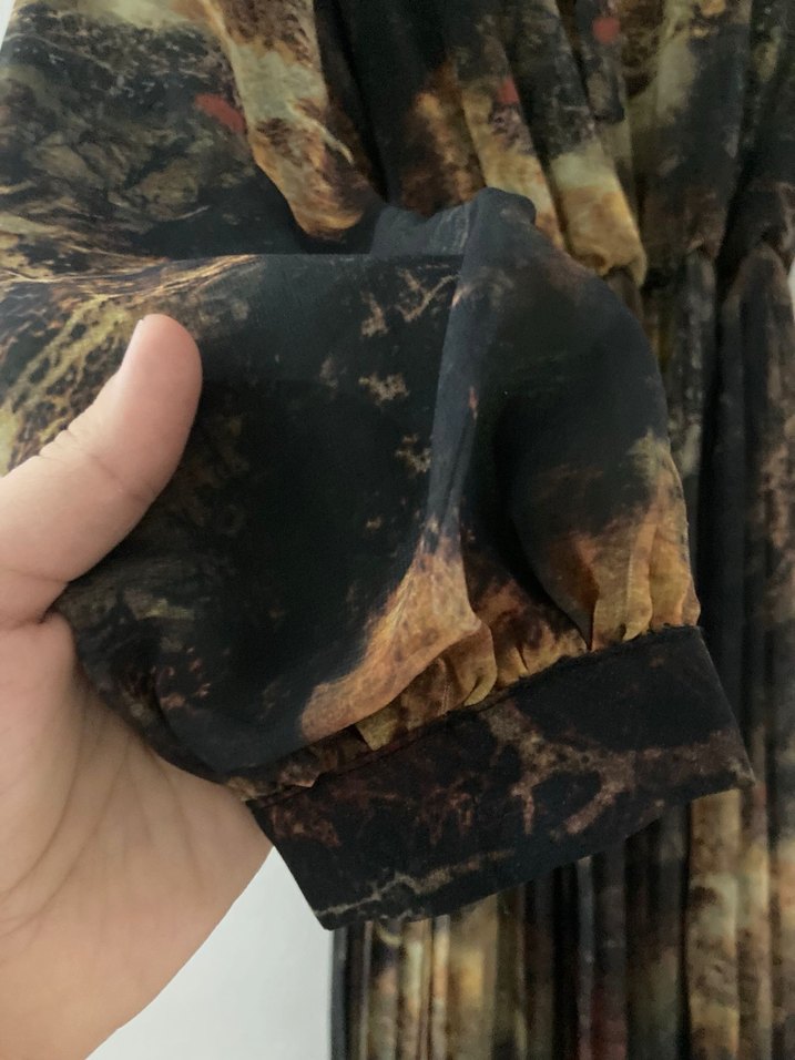 Kahverengi Piliseli Uzun Bağlama Desenli tesettür Elbise - Görsel 5