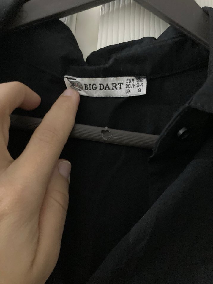 Düğmeli Siyah Keten Kadın Gömlek - Görsel 3