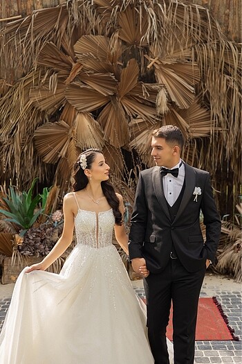 32 Beden Bir kez kullanıldı gayet iyi Ns sposa markalı gelinlik