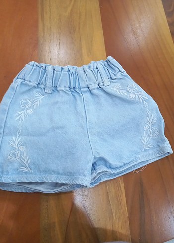 LCW Kızlar için Nakışlı Fırfırlı Mavi Denim Şort