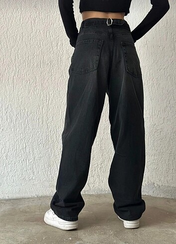 Kemer detaylı baggy pantolon