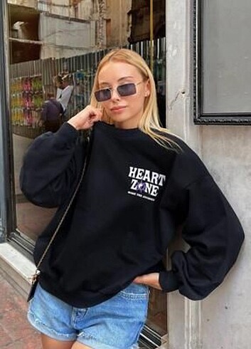 Happiness HEART ZONE SWEAT