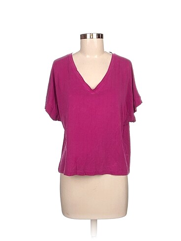 Network T-shirt %70 İndirimli.